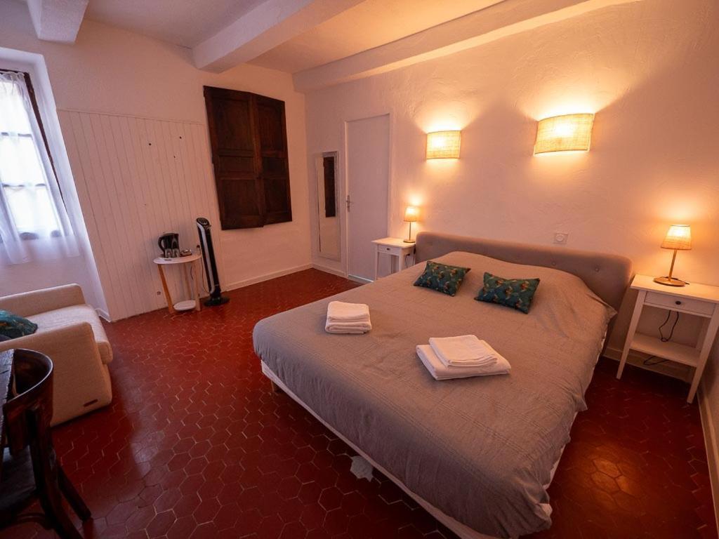 La Maison Des Hotes La Motte-du-Caire Экстерьер фото